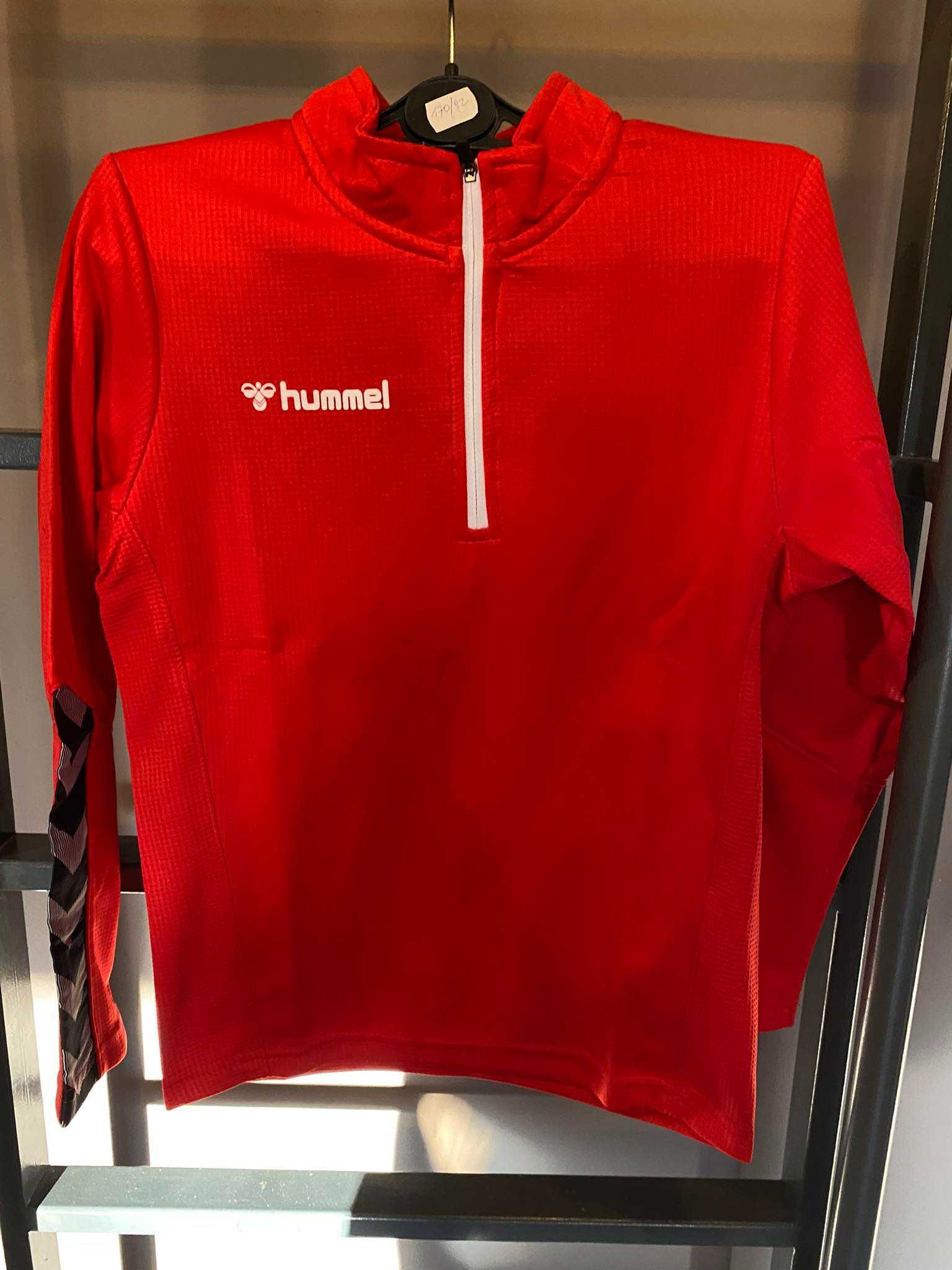 Czerwona Bluza Sportowa Hummel 140