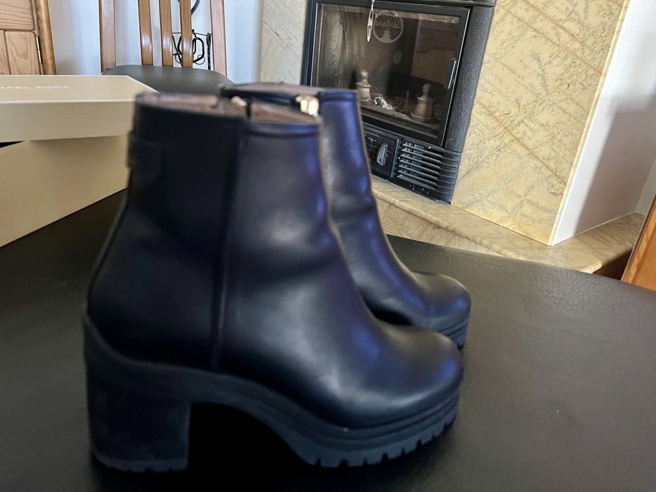 Botins em pele Lion of Porches originias