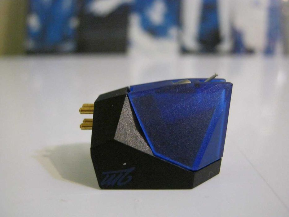 Головка звукоснимателя. Картридж Ortofon 2M Blue.
