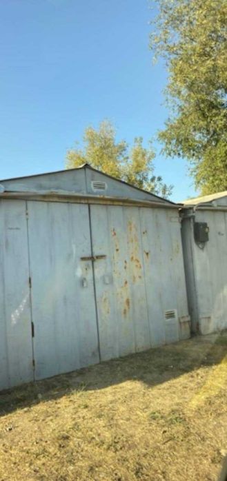 Продам Срочно гараж Истомина