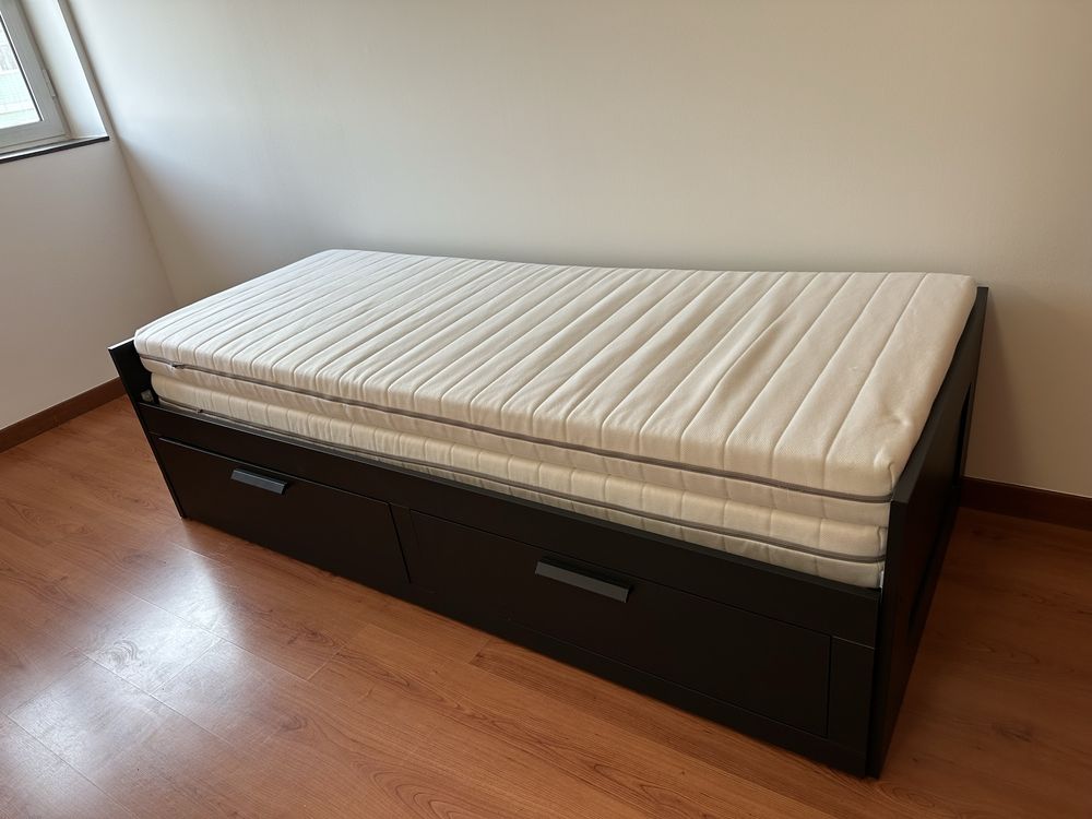 Cama individual/casal com gavetões - BRIMES IKEA