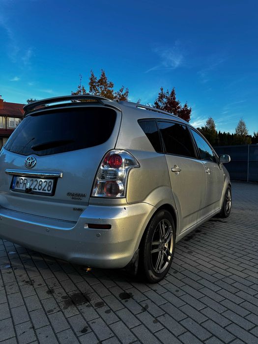 Toyota Corolla Verso 2.2 D4D 136 KM