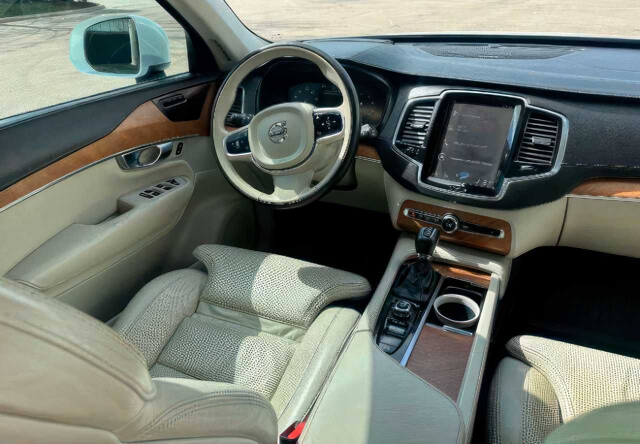 2020 Volvo XC90 T6 Inscription