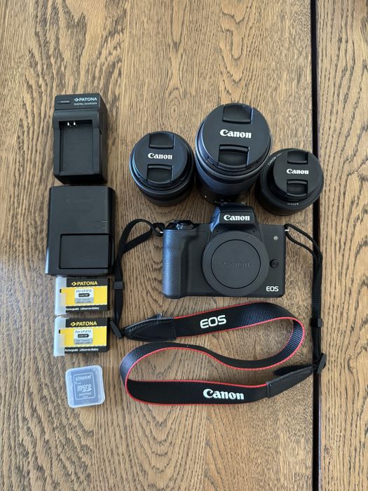 Canon EOS M50 em excelente estado com 3 lentes e 3 baterias