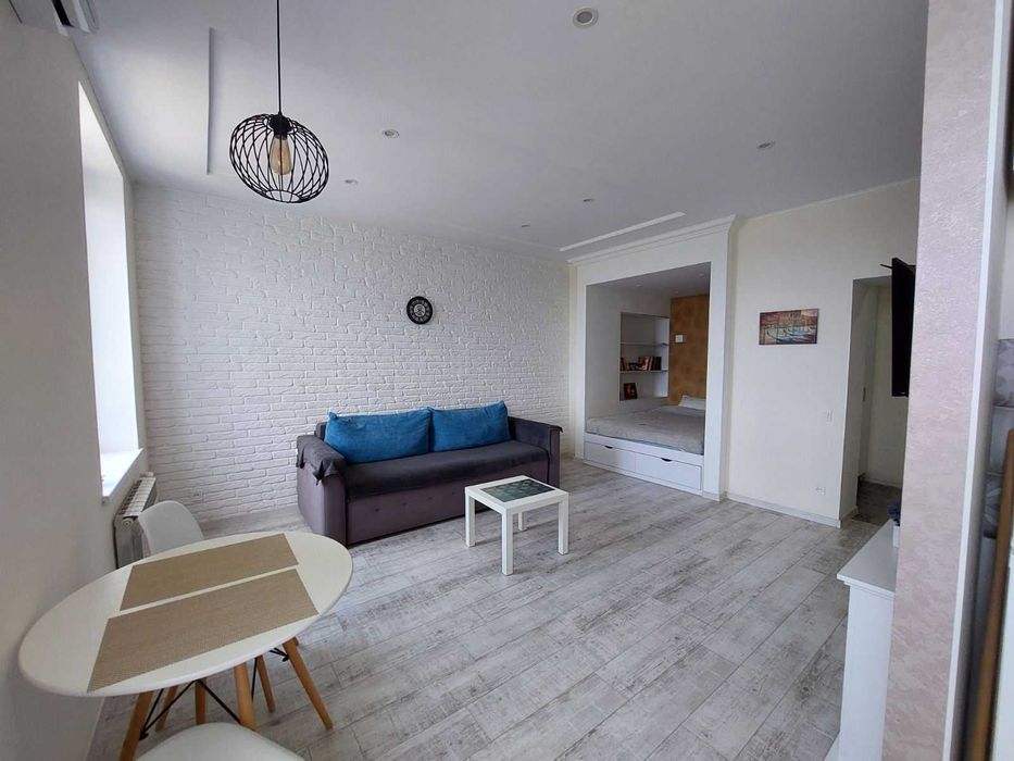 Продаю 1к  студию в Центре города! а1