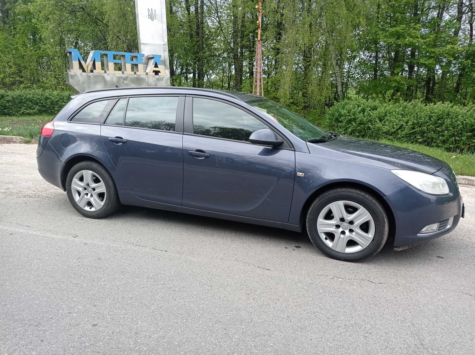 Продам Opel Insignia 2.0 SPORTS TOURER в Гарному стані. 2010рік
