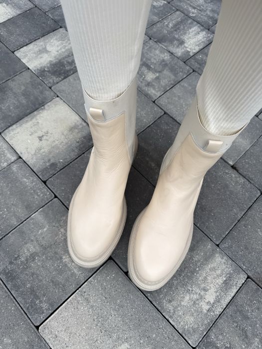 Челсі черевики шкіряні натуральна шкіра нові молочного кольору