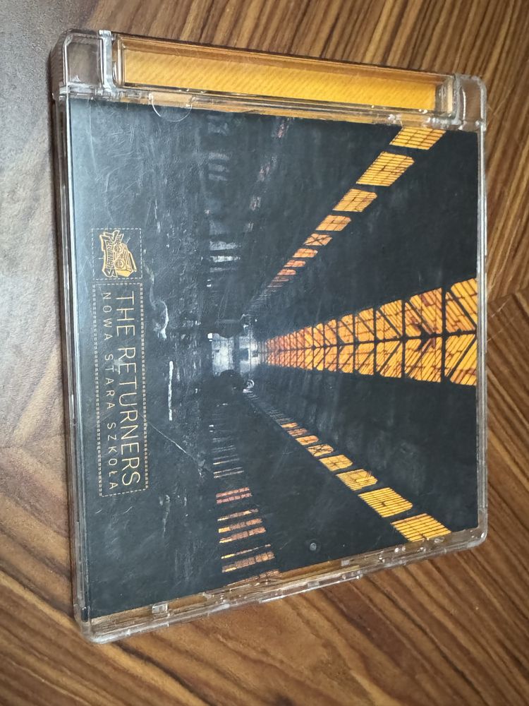 The Returners - Nowa Stara Szkoła