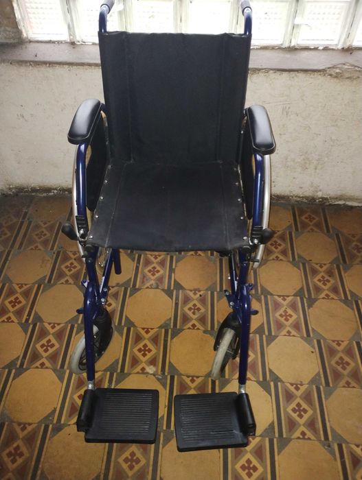 Ręczny wózek inwalidzki Vermeiren JazzS40