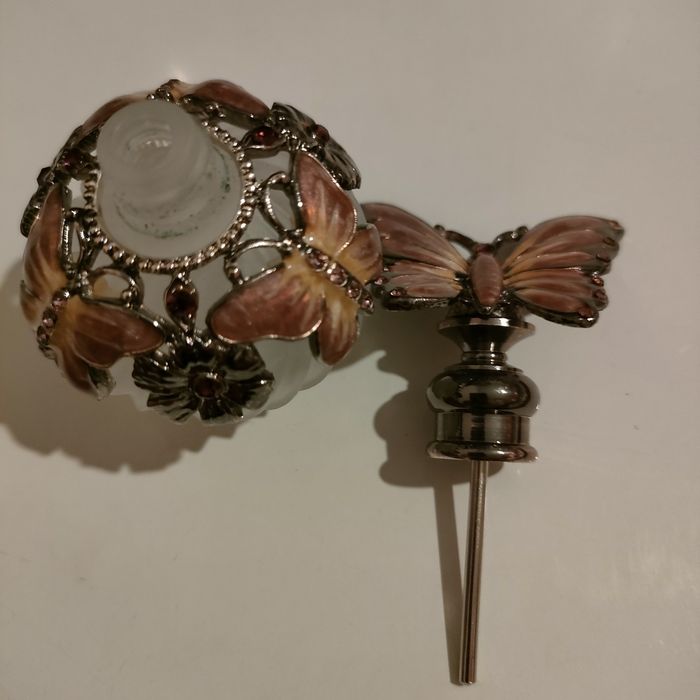 Flakonik, buteleczka na perfumy