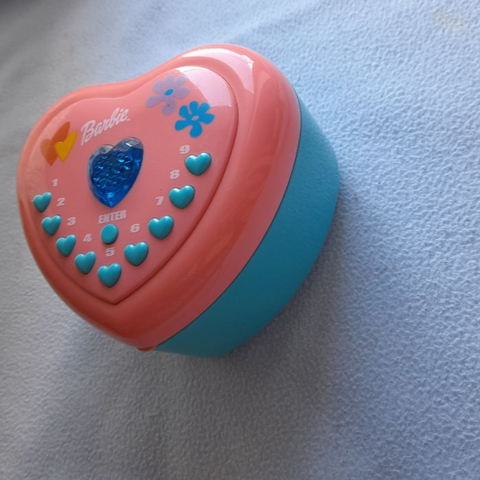 Guarda jóias da Barbie