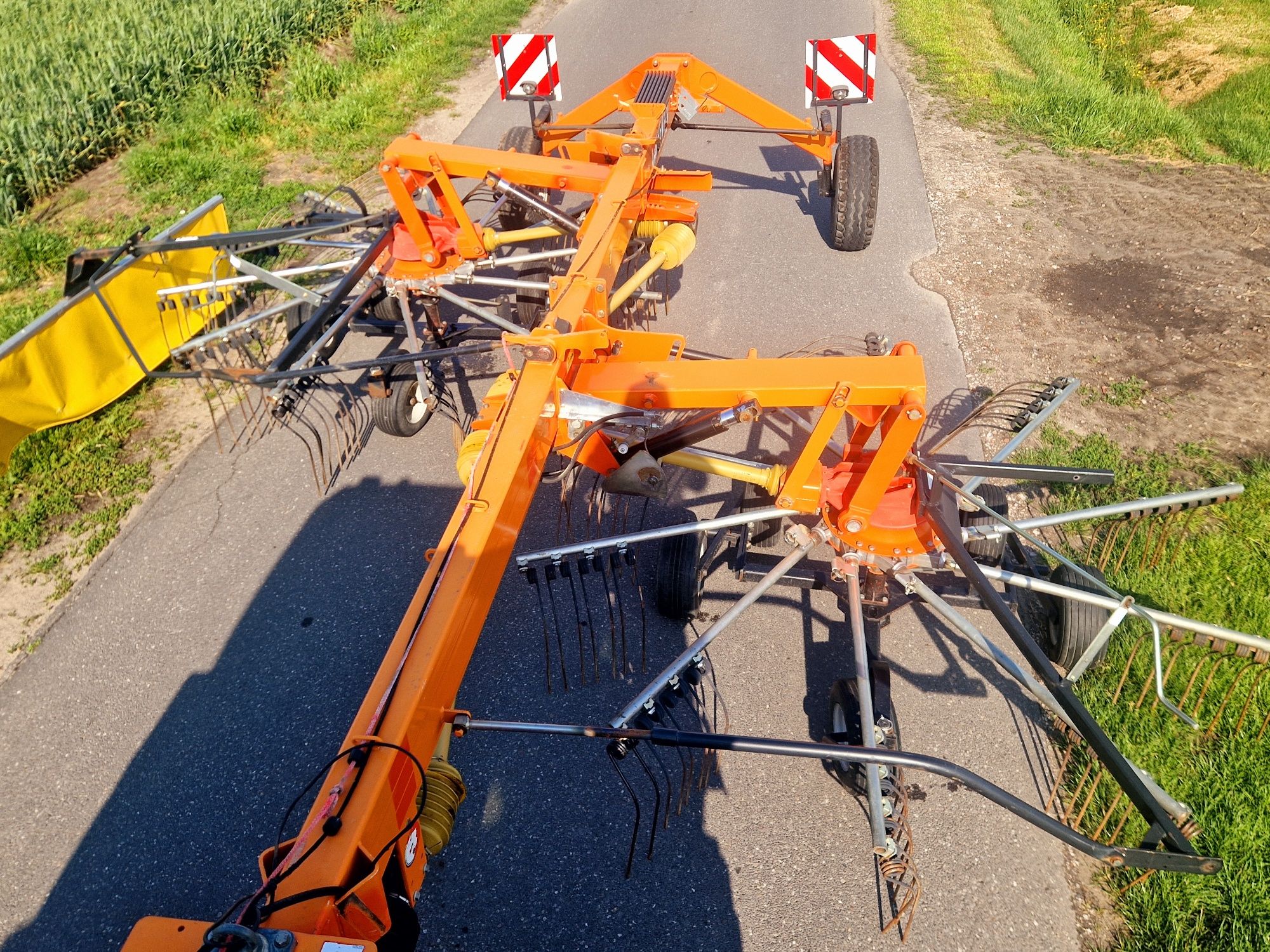 Zgrabiarka Fella TS 1402