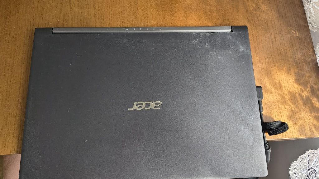 Acer aspire A715-41G