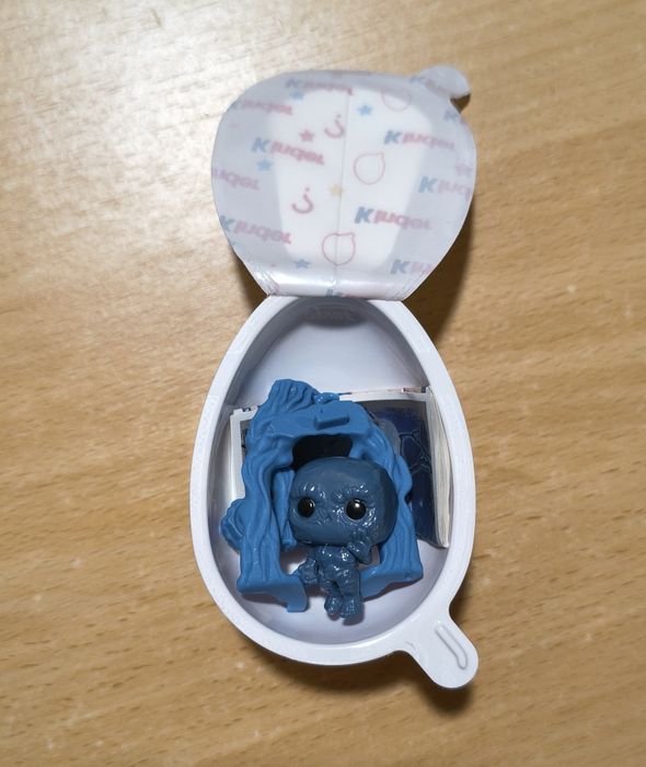 Figurka Stranger things z Kinder Joy