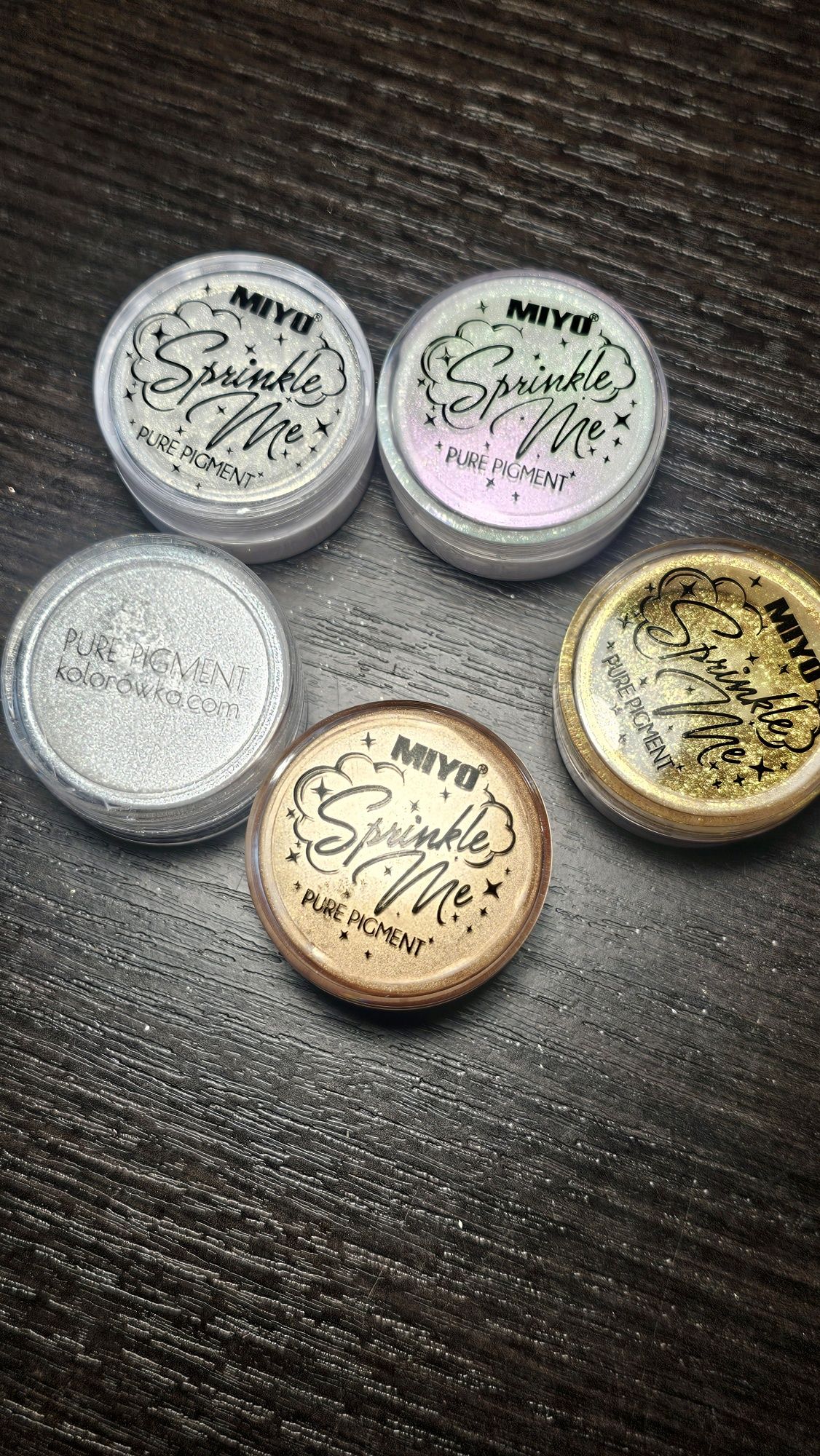 Miyo - Sprinkle Me, Pure Pigment. Kolorówka .com. Sypki cień, zestaw
