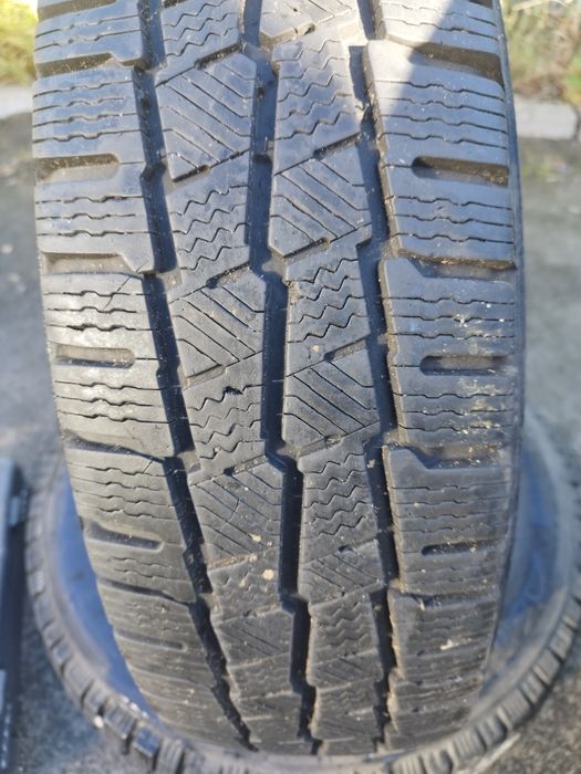 Opony zimowe Michelin 215/75/16C