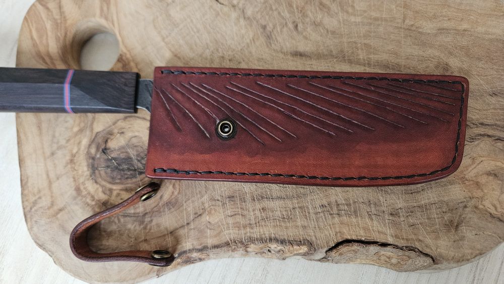 Nóż kuchenny a'la nakiri ze skórzaną pochwą