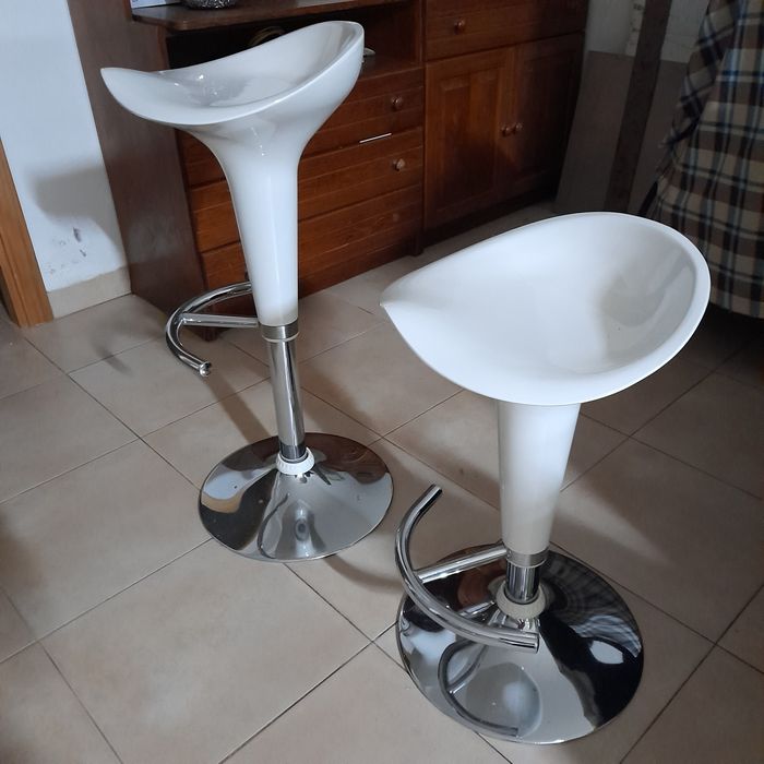 Bancos de bar ou para cozinha