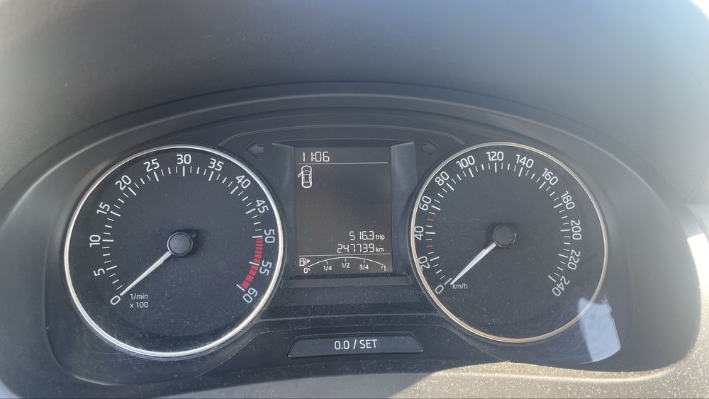 Bezwypadkowa skoda rapid 2015