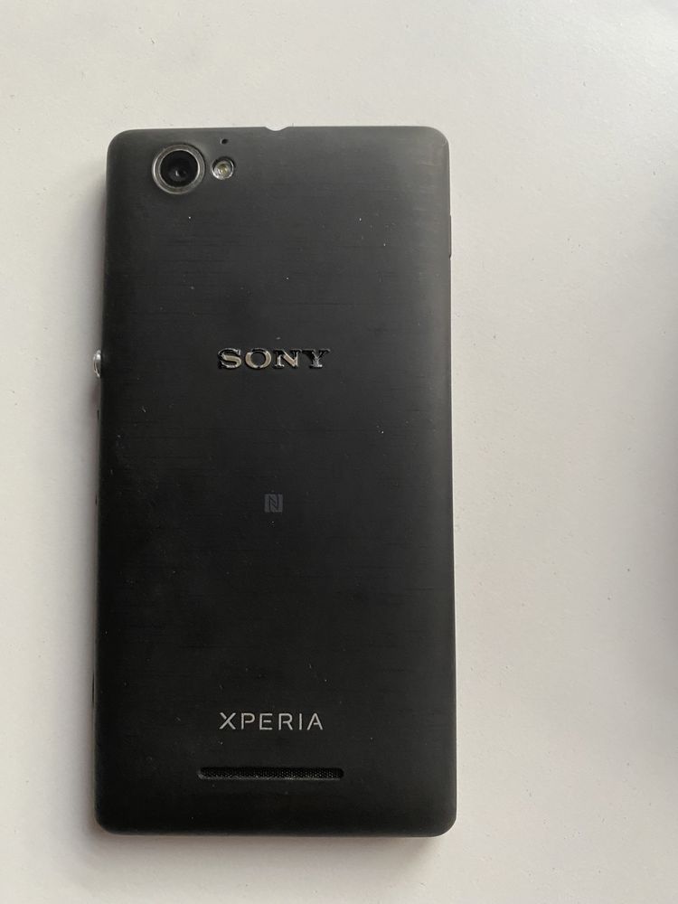 Telefon Sony Xperia M czarny etui