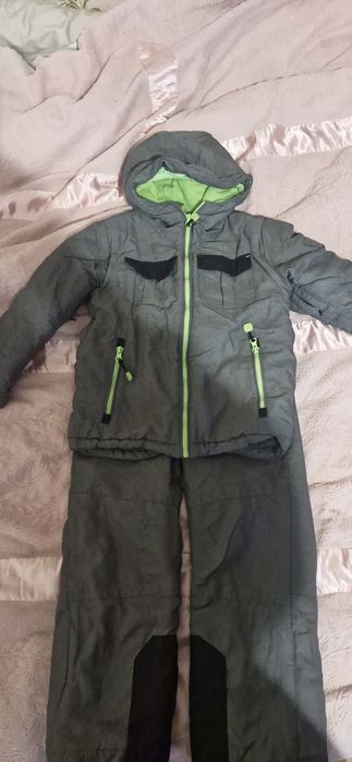 Продам зимову куртку та зимовий комплект