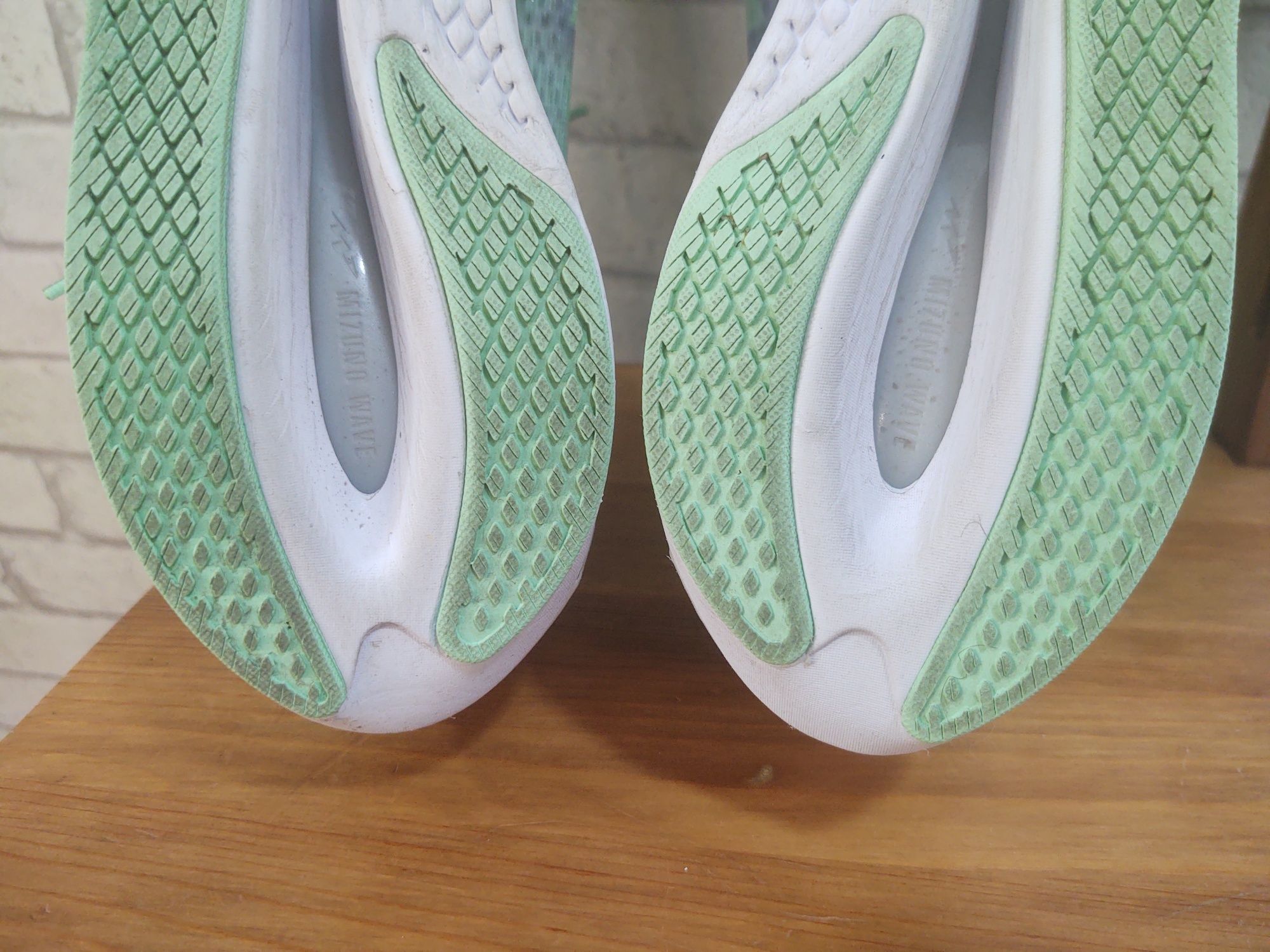 Mizuno Wave Rebellion Flash 2 rozmiar 44