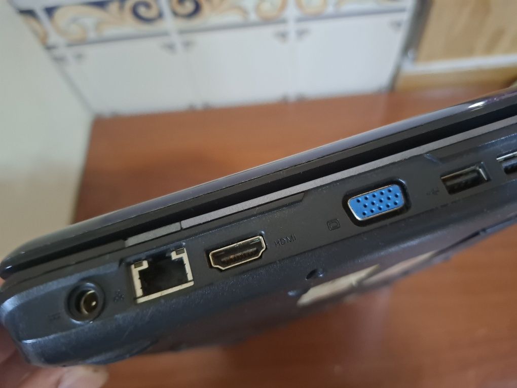 Acer Aspire Wjndows 11 4gbram intel core2duo