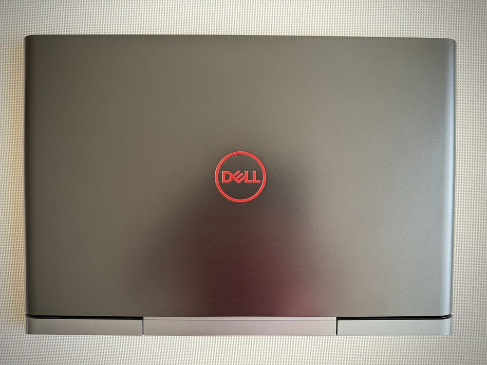Dell Inspiron 7577 i5-7300HQ, GTX 1060 Max-Q, 16GB RAM, 500GB NVMe