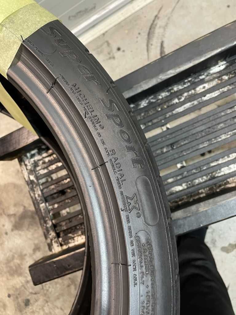 255 35 ZR19 Michelin Pilot Super Sport 92Y 5,5mm  x1