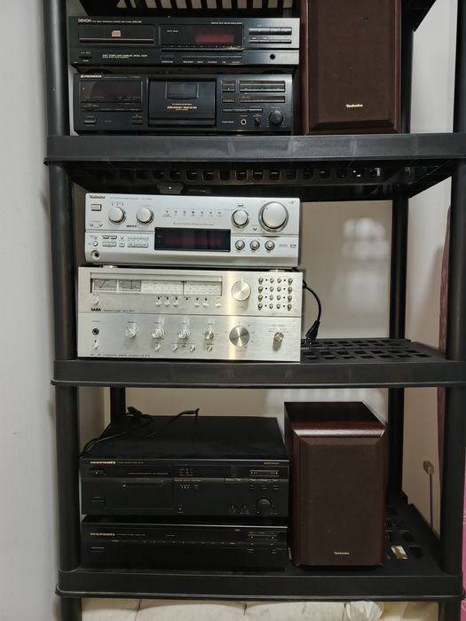 Sprzęt Audio sprawny .