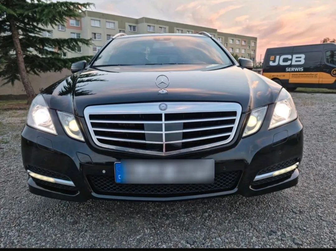 Mercedes-Benz Klasa E W212 4-MATIC 350 CDI 265 KM Avangarde