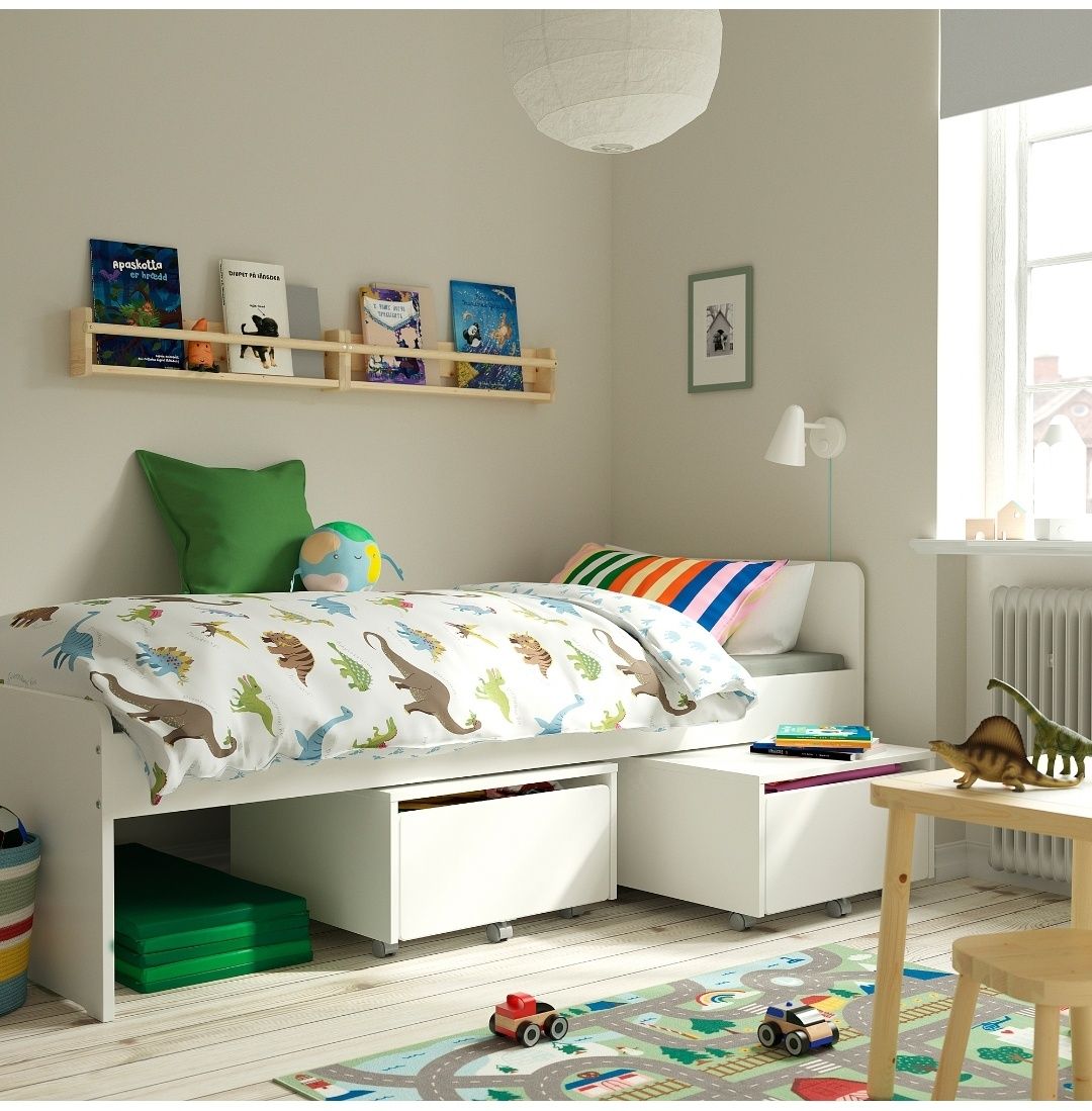 Cama de solteiro com colchão IKEA