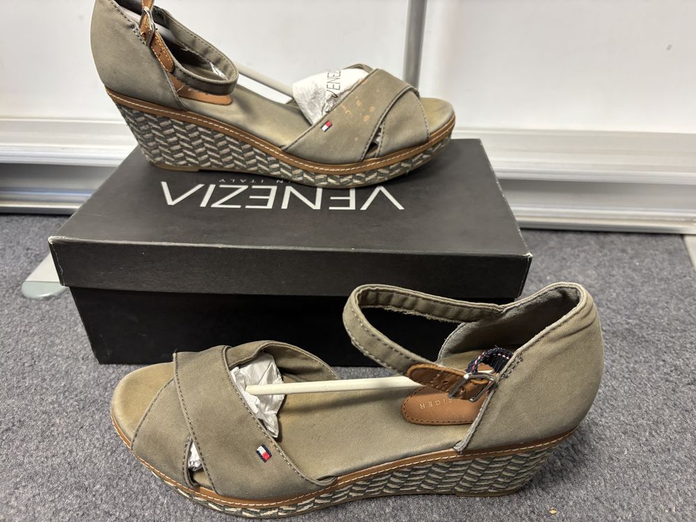 Tommy Hilfiger sandały na koturnie espadryle khaki oliwkowe Safari