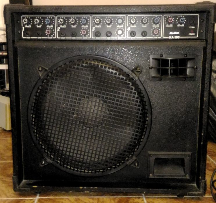 Amplificador Maxtone ka100