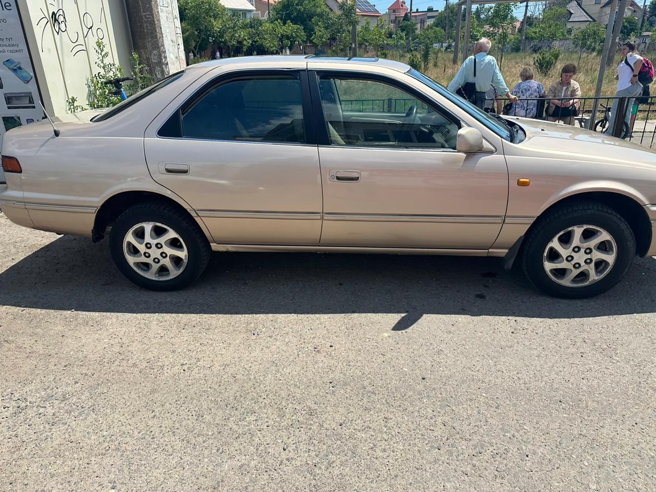 Toyota Camry 20 3.0