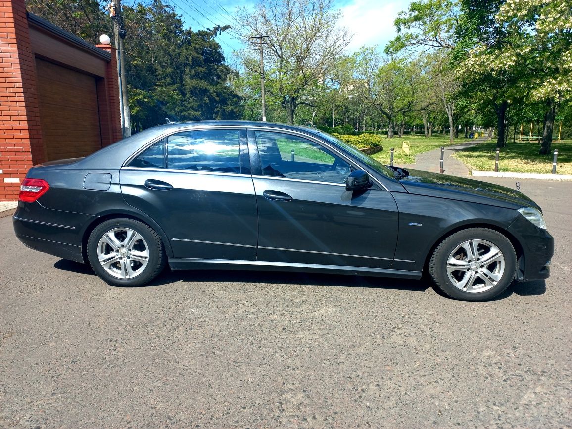 Продам Mercedes-Benz E-Class w212 2.2CDI