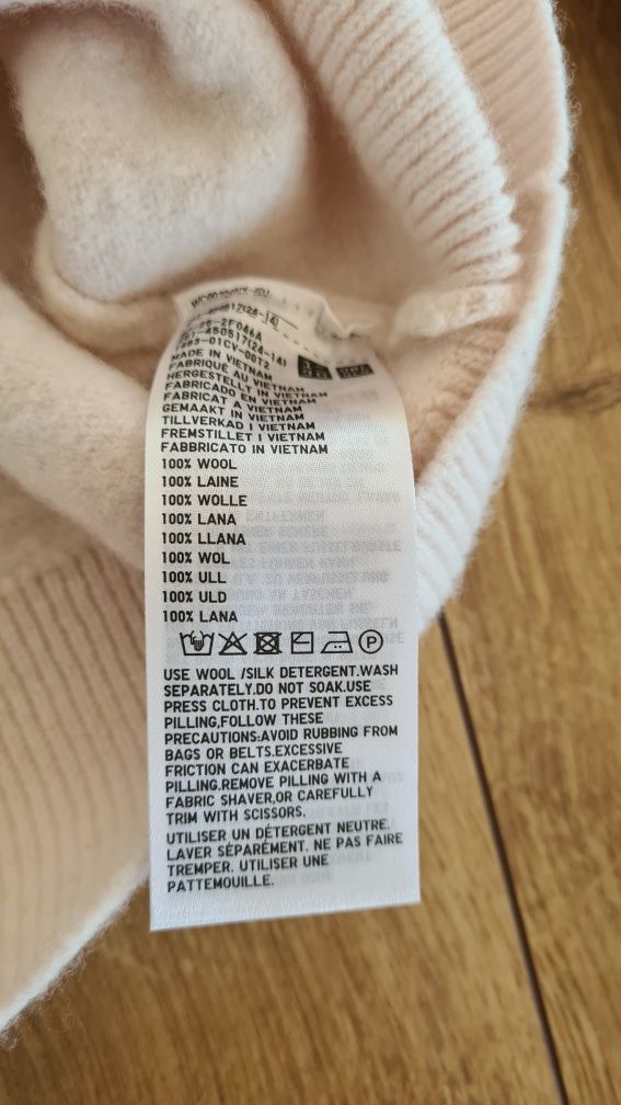 Golf Uniqlo.  100% Wełna. Śmietankowy Kremowy. Rozmiar XS / XXS