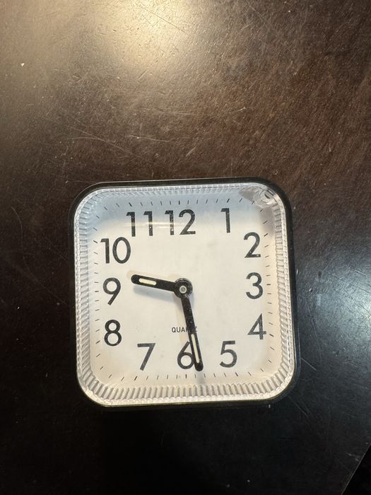 Relogio Despertador QUARTZ