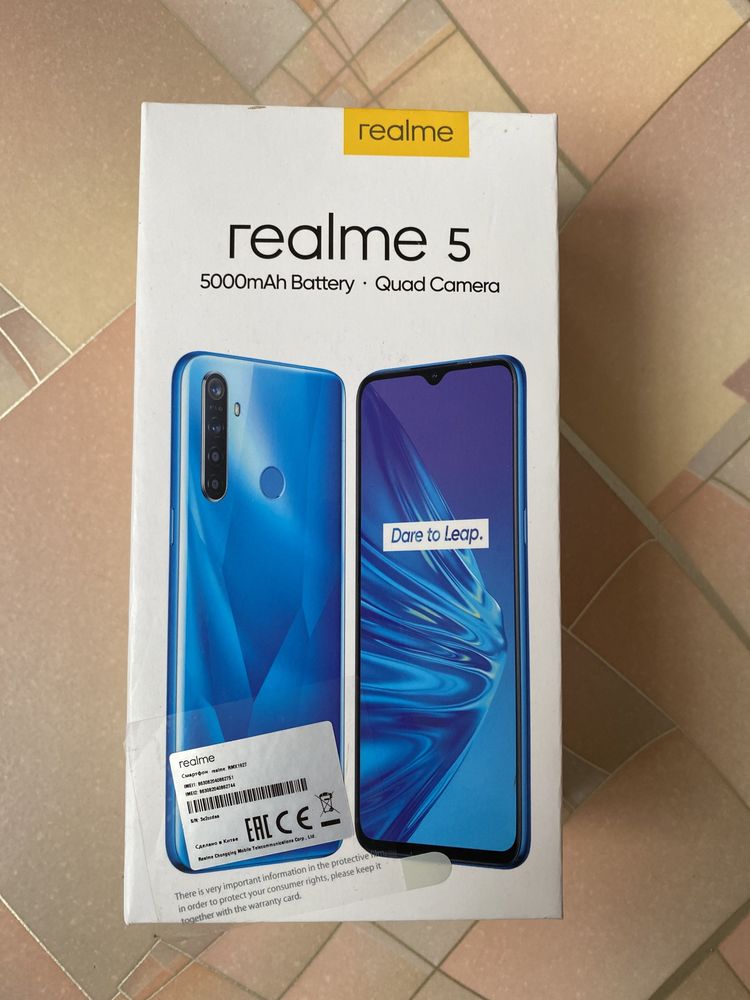 Телефон Realme 5