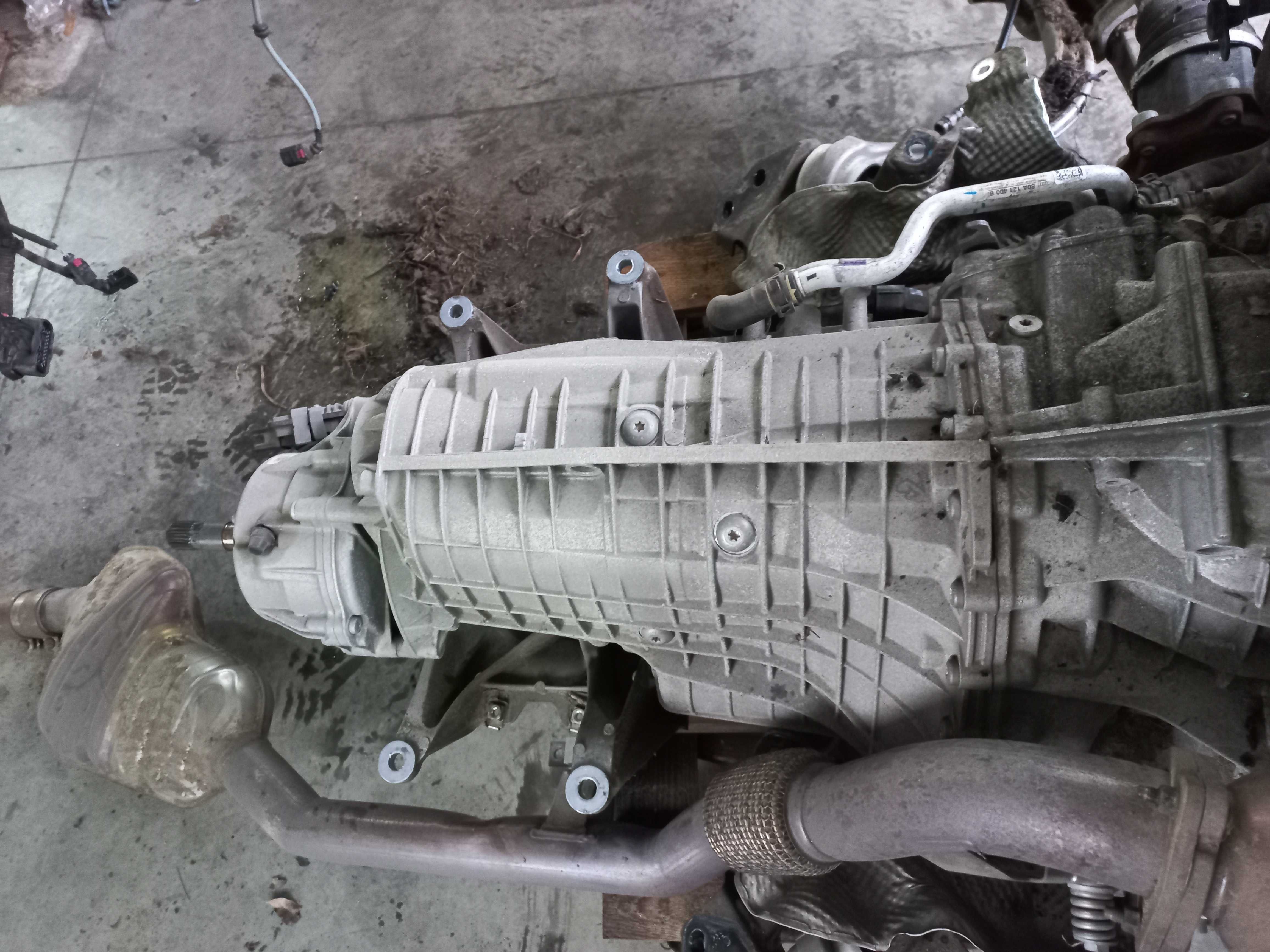 Коробка передач на Ауді A4b9 A5b9 OCL301103D Audi Q5 80a OCK301103S