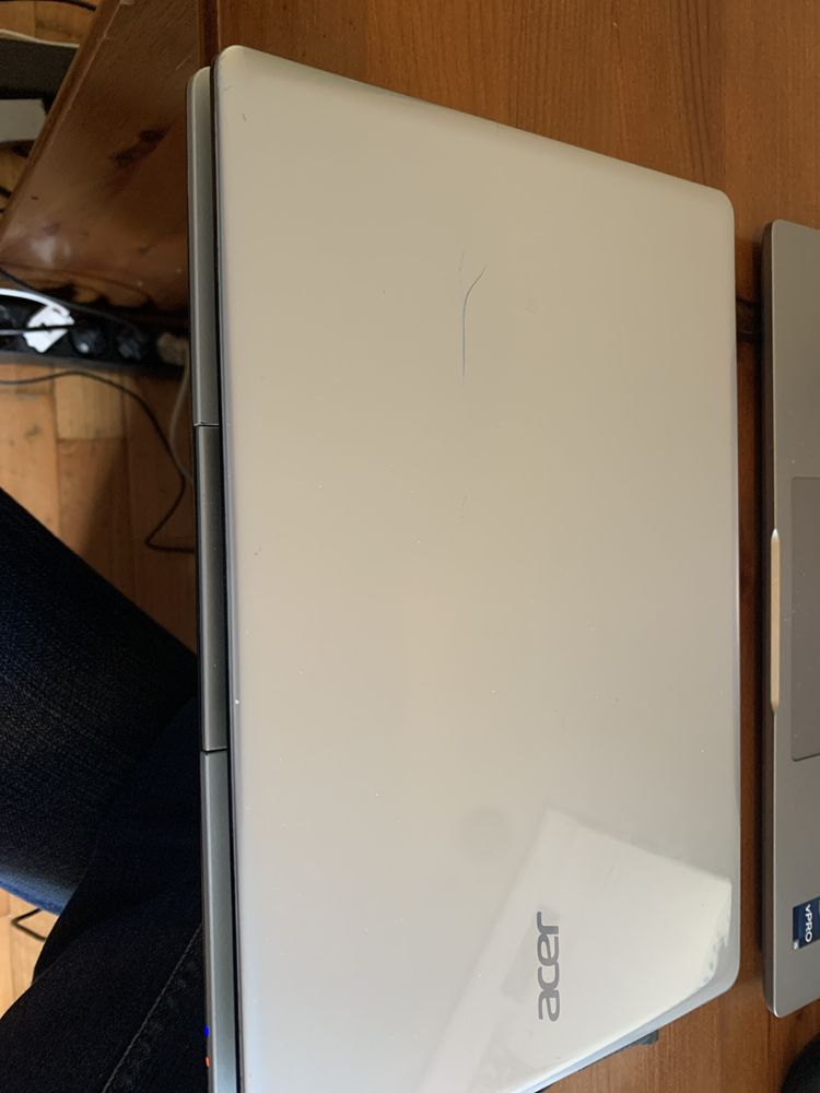 Portatil Acer Aspire v5-123
