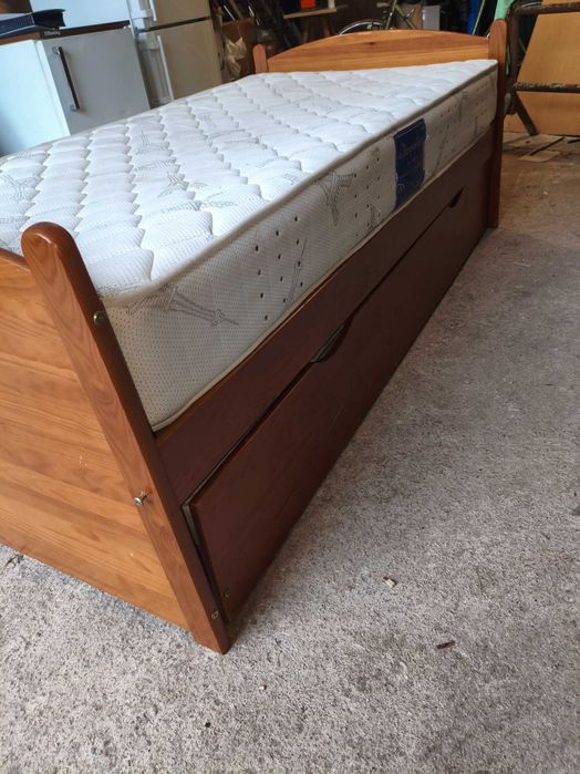 Cama extensível  com colchão