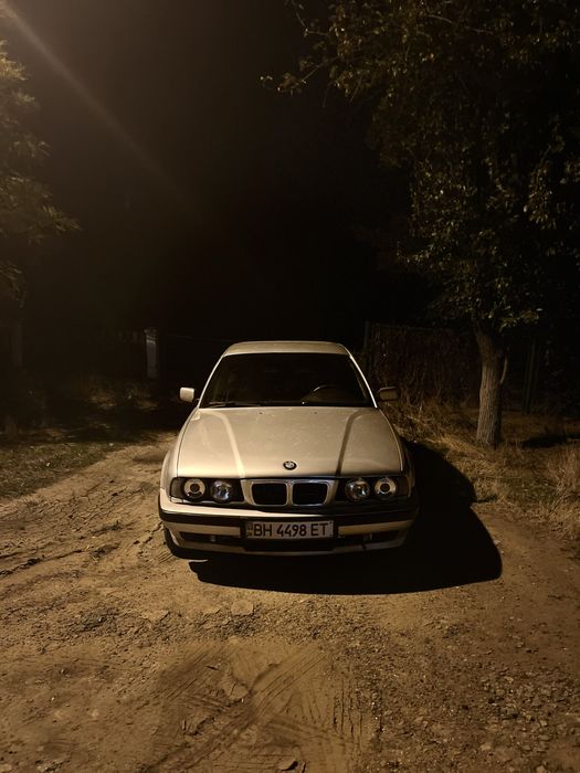Продам БМВ Е34 520І