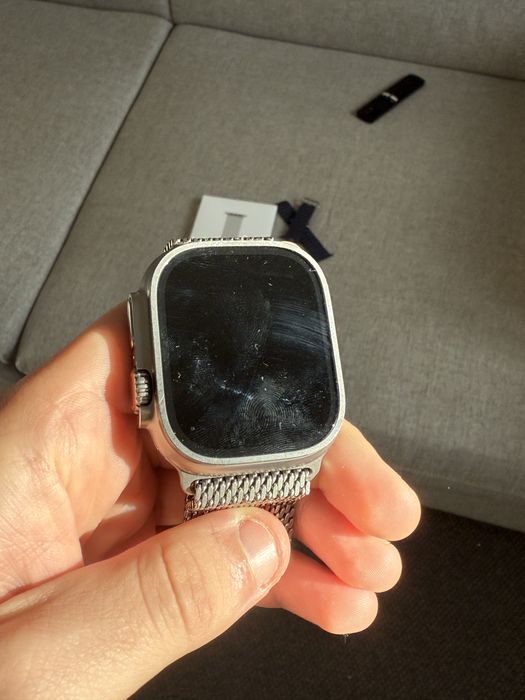 Apple Watch Ultra 2 (2024)- Caixa 49mm em Titânio