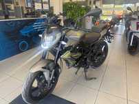 Benelli BN125 de 2022 Salvado