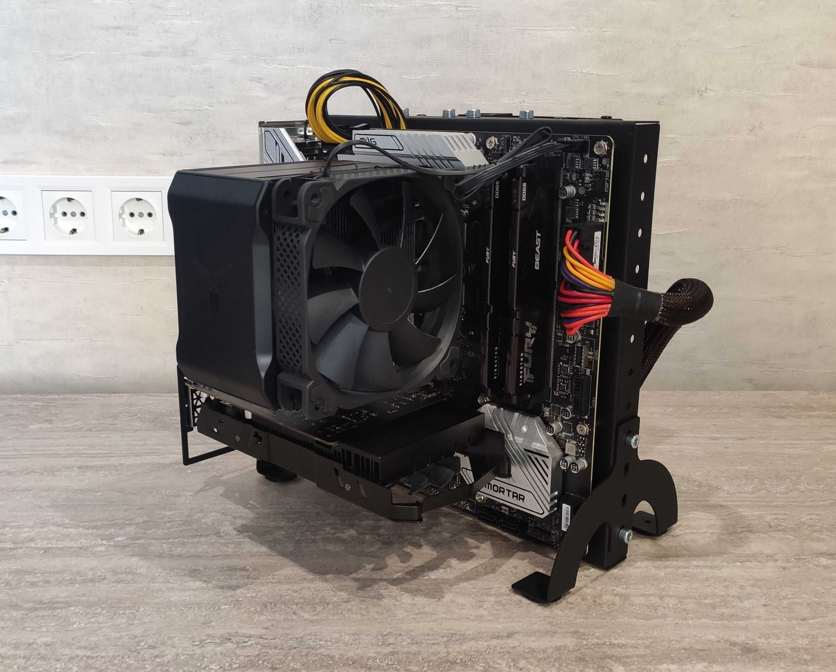 стенд відкритий комп'ютерний корпус mATX