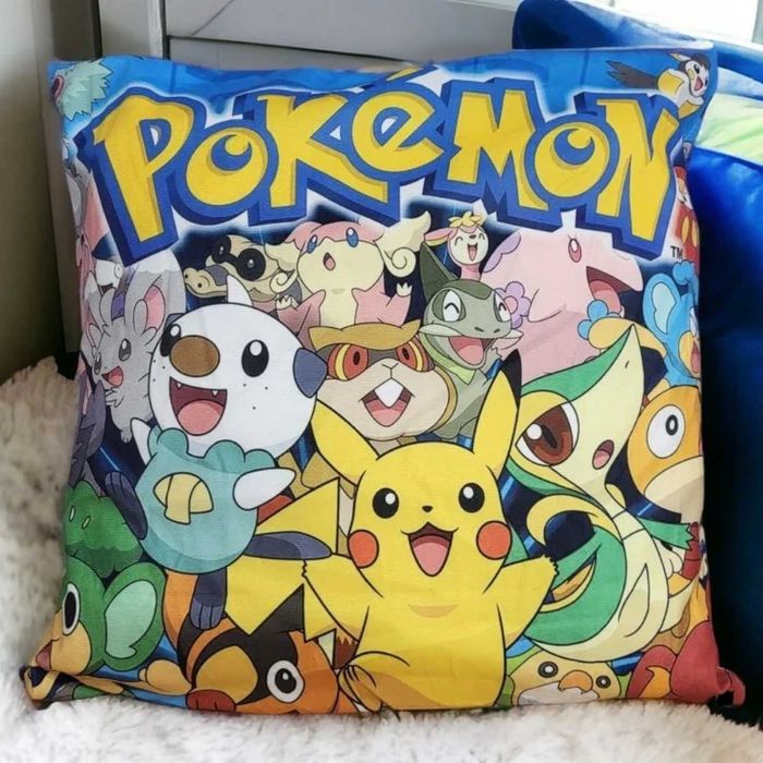 Poduszka dziecięca dwustronna Pikachu Pokemon dekoracyjna 40x40