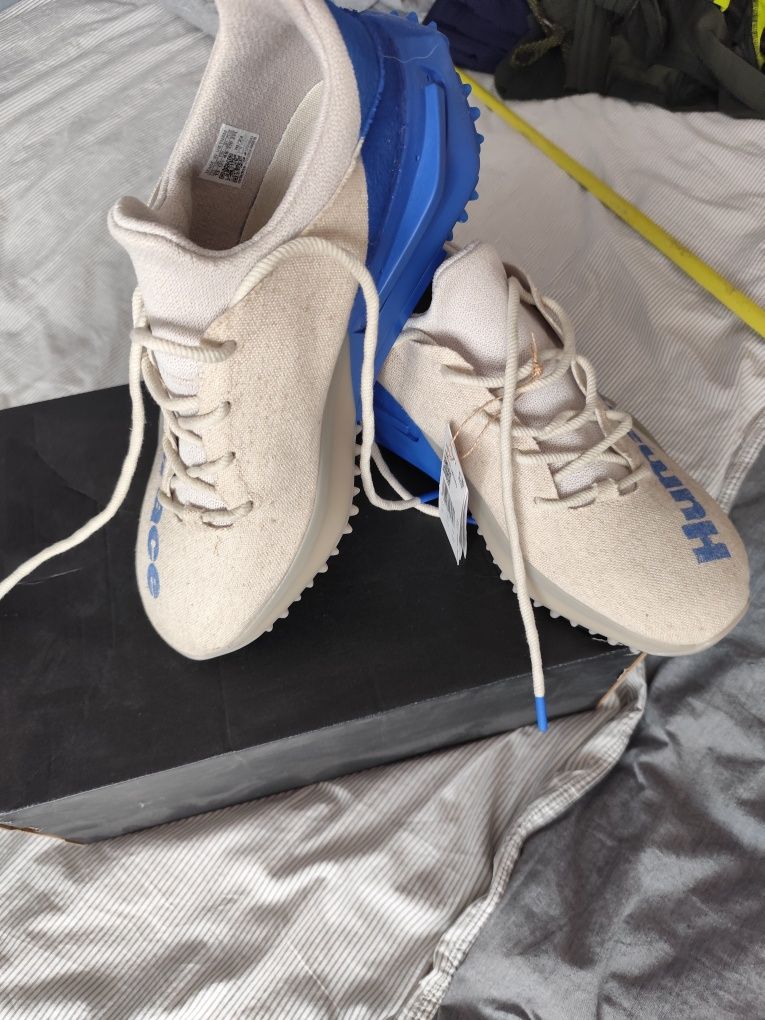 Buty sneakersy Adidas Humanrace