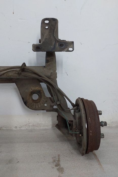 Eixo traseiro tambor RENAULT Clio II Société (SB0/1/2_)