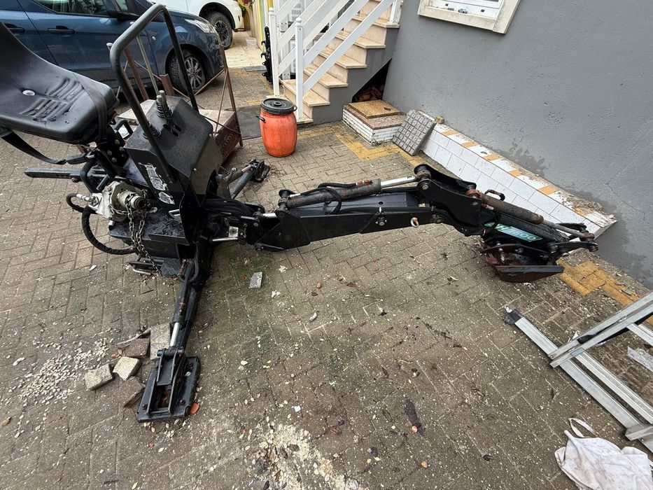 retro escavadora de trator